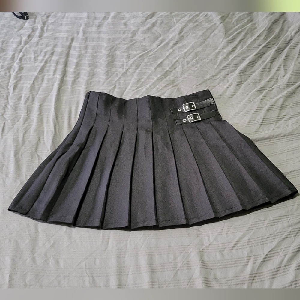 No Boundaries ~ Pleated Skirt